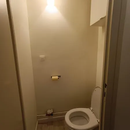 Appartement Meuble Centre-ville Avec Parking & Balcon Aix-les-Bains